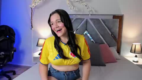 Snapshot of astrid_williams_ chatting on June 14, 2026, 2:24 am Astrid online show from June 14, 2026, 2:24 am
