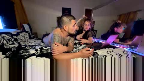 Snapshot of astro_n_tatiana chatting on November 8, 2025, 4:12 am astro_n_tatiana online show from November 8, 2025, 4:12 am