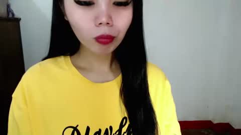 asuna_charming online show from October 9, 2025, 2:37 pm