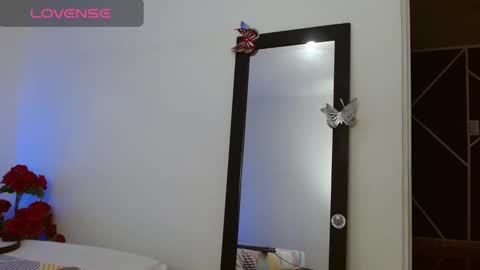 mariia  online show from September 15, 2025, 9:15 pm