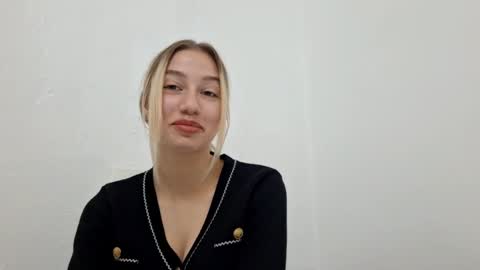 Diana online show from November 6, 2025, 3:02 pm