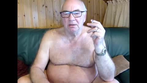 asusandy online show from February 22, 2025, 1:57 pm