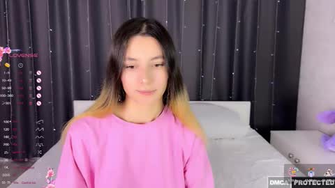 Snapshot of asya_foxy chatting on December 1, 2025, 3:33 am Asya online show from December 1, 2025, 3:33 am