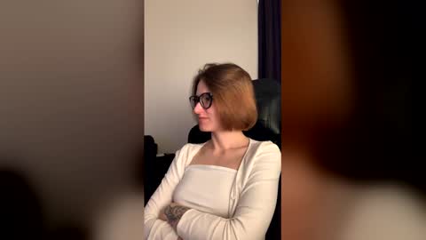 asya_new online show from April 22, 2026, 11:23 am