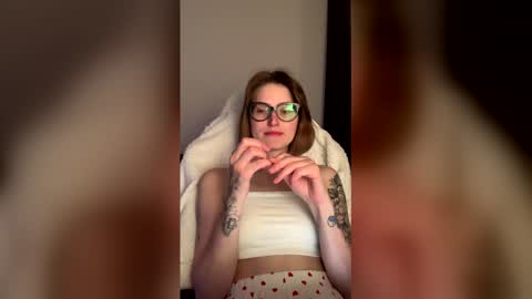asya_new online show from May 28, 2026, 9:34 pm