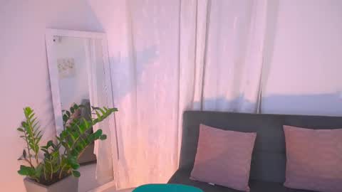 Snapshot of atena676 chatting on October 1, 2025, 1:22 am atena676 online show from October 1, 2025, 1:22 am