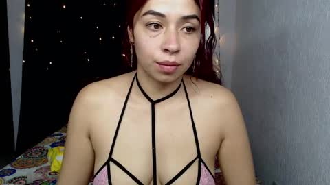 Snapshot of atena_messy chatting on January 15, 2025, 2:06 am atena messy online show from January 15, 2025, 2:06 am