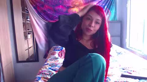 Snapshot of atena_messy chatting on October 20, 2025, 7:47 pm atena messy online show from October 20, 2025, 7:47 pm