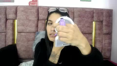 Snapshot of atenea_420 chatting on May 26, 2026, 4:08 am COLOMBIA online show from May 26, 2026, 4:08 am