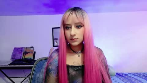 Snapshot of atenea_dragon__ chatting on February 1, 2026, 8:18 pm Atenea online show from February 1, 2026, 8:18 pm