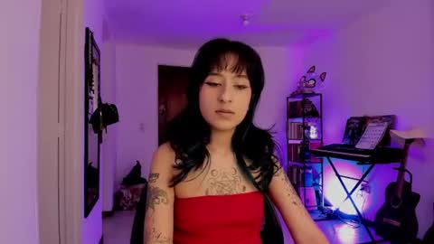 Atenea online show from July 1, 2026, 9:25 pm