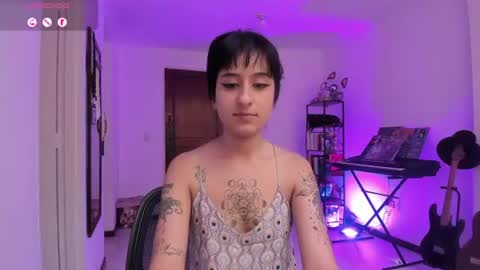 Atenea online show from July 25, 2026, 9:56 pm