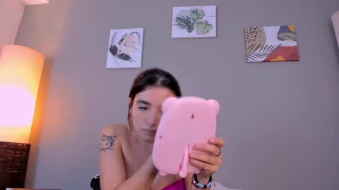 Atenea online show from October 13, 2025, 3:39 am