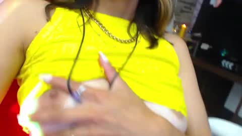 Snapshot of ateneasairce chatting on January 27, 2025, 7:56 pm Atenea online show from January 27, 2025, 7:56 pm