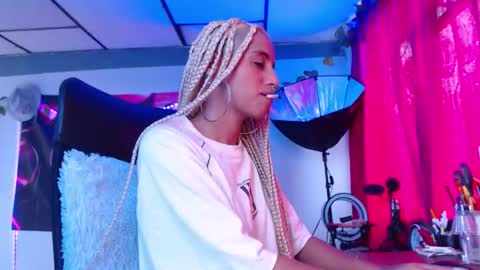 Snapshot of ateneasairce chatting on September 24, 2025, 3:26 pm Atenea online show from September 24, 2025, 3:26 pm