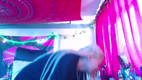 Snapshot of ateneasairce chatting on October 9, 2025, 2:04 pm Atenea online show from October 9, 2025, 2:04 pm