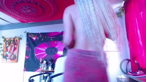 Snapshot of ateneasairce chatting on October 12, 2025, 2:05 pm Atenea online show from October 12, 2025, 2:05 pm