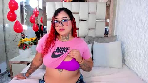 Atennea Diiossa online show from October 17, 2025, 11:46 am