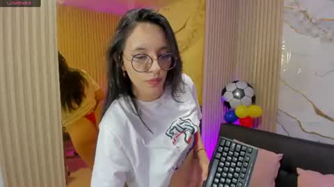 Snapshot of athenaa_tay chatting on July 10, 2026, 3:33 am Atenea online show from July 10, 2026, 3:33 am