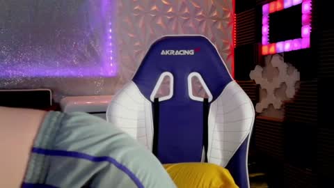 Athena Autumn online show from April 13, 2026, 2:17 am