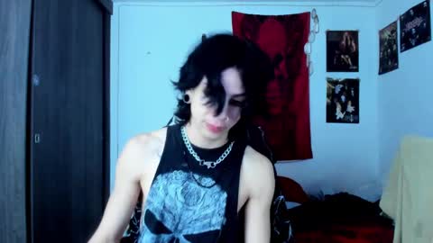 Snapshot of atheneoo_ chatting on February 19, 2025, 9:39 am athenauwu online show from February 19, 2025, 9:39 am