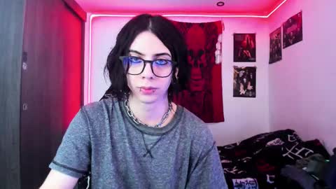 Snapshot of atheneoo_ chatting on September 13, 2025, 6:24 am athenauwu online show from September 13, 2025, 6:24 am