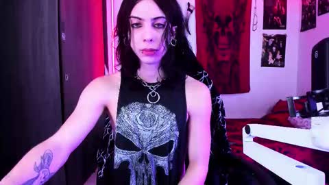 athenauwu online show from December 18, 2025, 5:35 am