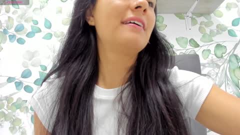 Snapshot of atilana_diaz chatting on December 11, 2024, 1:49 pm Atilana Diaz online show from December 11, 2024, 1:49 pm