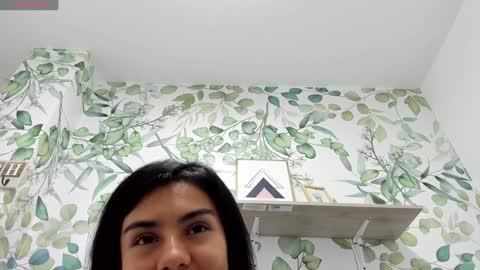 Snapshot of atilana_diaz chatting on February 7, 2025, 2:29 am Atilana Diaz online show from February 7, 2025, 2:29 am