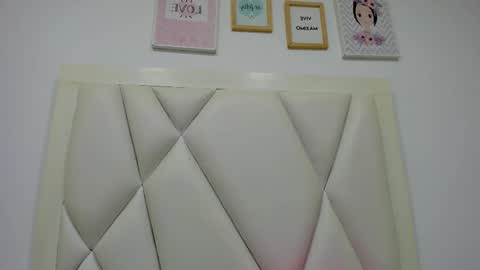 Atilana Diaz online show from March 5, 2026, 6:04 pm