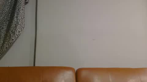 Snapshot of atirahcali chatting on September 27, 2025, 6:24 pm AtirahCali online show from September 27, 2025, 6:24 pm