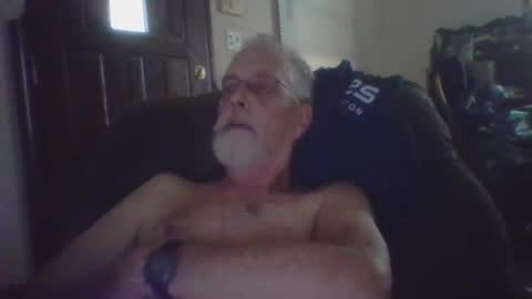 Snapshot of atsluber chatting on September 25, 2025, 10:35 pm atsluber online show from September 25, 2025, 10:35 pm
