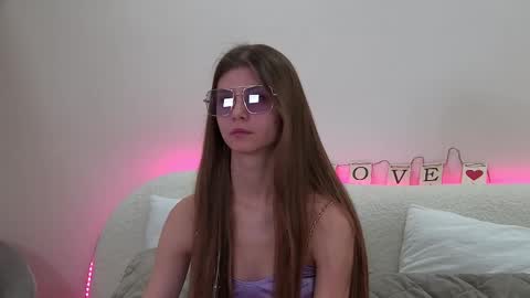 Snapshot of audreybarlow chatting on February 18, 2025, 8:05 am Audrey online show from February 18, 2025, 8:05 am