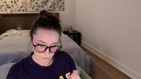 Snapshot of audreyjones03 chatting on February 24, 2025, 9:31 pm Miss Audrey online show from February 24, 2025, 9:31 pm