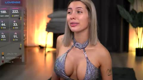 Isabella online show from January 5, 2026, 5:27 pm