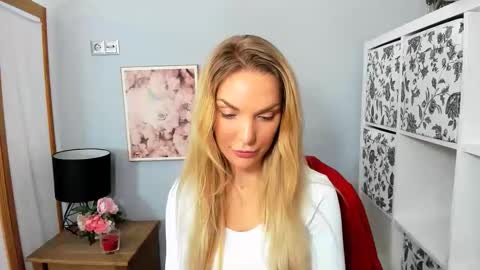 AulloraSensual online show from December 22, 2024, 9:22 am