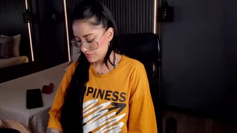 Snapshot of aurabakers chatting on January 30, 2025, 4:02 pm Aura online show from January 30, 2025, 4:02 pm