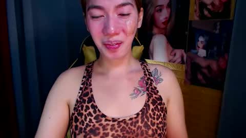 Snapshot of aurakharisma_xx chatting on October 26, 2025, 5:57 am Miss awra online show from October 26, 2025, 5:57 am