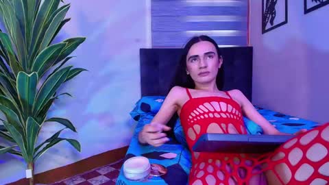Snapshot of auralis_lux chatting on June 3, 2026, 2:33 pm auralis_lux online show from June 3, 2026, 2:33 pm