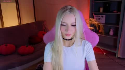 Aura online show from April 6, 2026, 9:16 pm