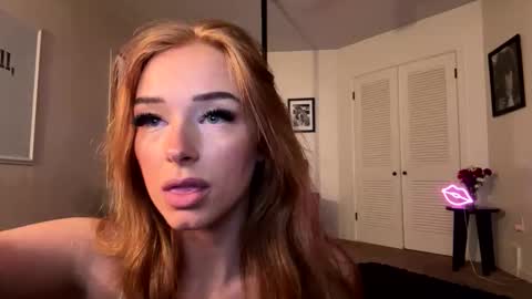 auriamist online show from March 3, 2026, 2:18 am