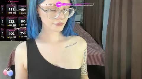 Snapshot of aurora__cute chatting on November 20, 2025, 7:46 pm Auroraa Cute online show from November 20, 2025, 7:46 pm