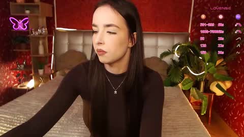 Aurora online show from February 2, 2025, 5:37 pm