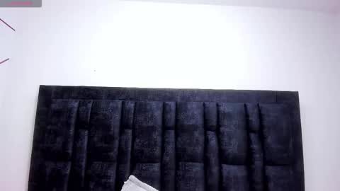 AURORA online show from January 7, 2026, 1:35 pm