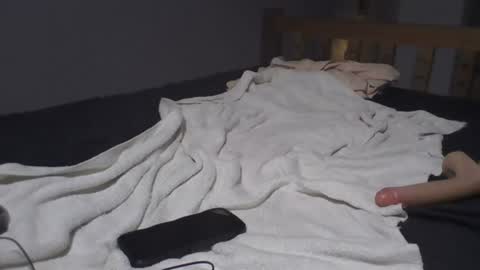 Snapshot of aurora_lightz_1 chatting on July 11, 2026, 3:37 pm IVY online show from July 11, 2026, 3:37 pm