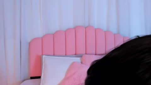 Snapshot of aurora_sweet2 chatting on September 18, 2025, 12:34 am Madison online show from September 18, 2025, 12:34 am