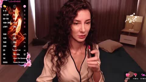 Snapshot of auroragreys chatting on February 16, 2025, 11:27 am Aurora online show from February 16, 2025, 11:27 am