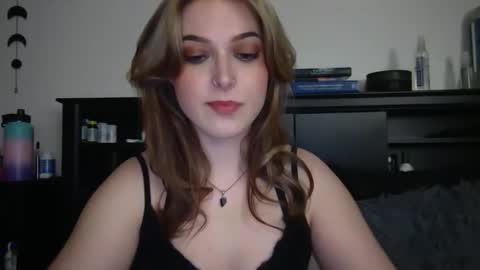 Snapshot of auroralightz1 chatting on February 14, 2026, 3:36 am auroralightz1 online show from February 14, 2026, 3:36 am