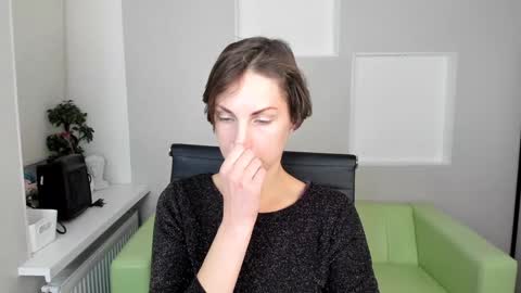 Snapshot of aurorascript chatting on December 9, 2024, 6:57 pm Aurora online show from December 9, 2024, 6:57 pm