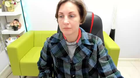 Snapshot of aurorascript chatting on December 27, 2024, 1:43 am Aurora online show from December 27, 2024, 1:43 am